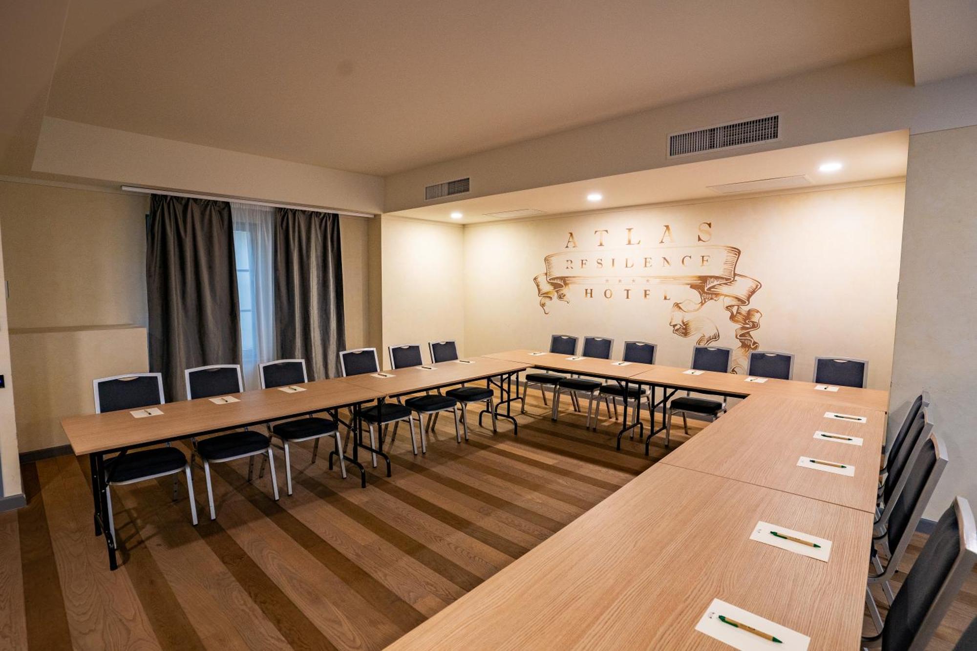 Atlas Hotel Timisoara Ngoại thất bức ảnh