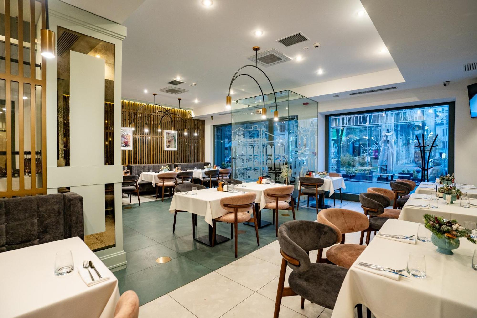 Atlas Hotel Timisoara Ngoại thất bức ảnh