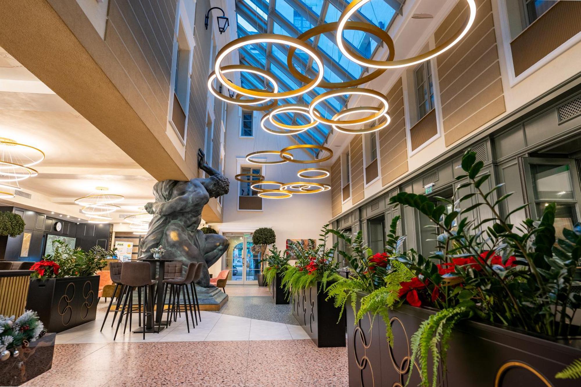 Atlas Hotel Timisoara Ngoại thất bức ảnh
