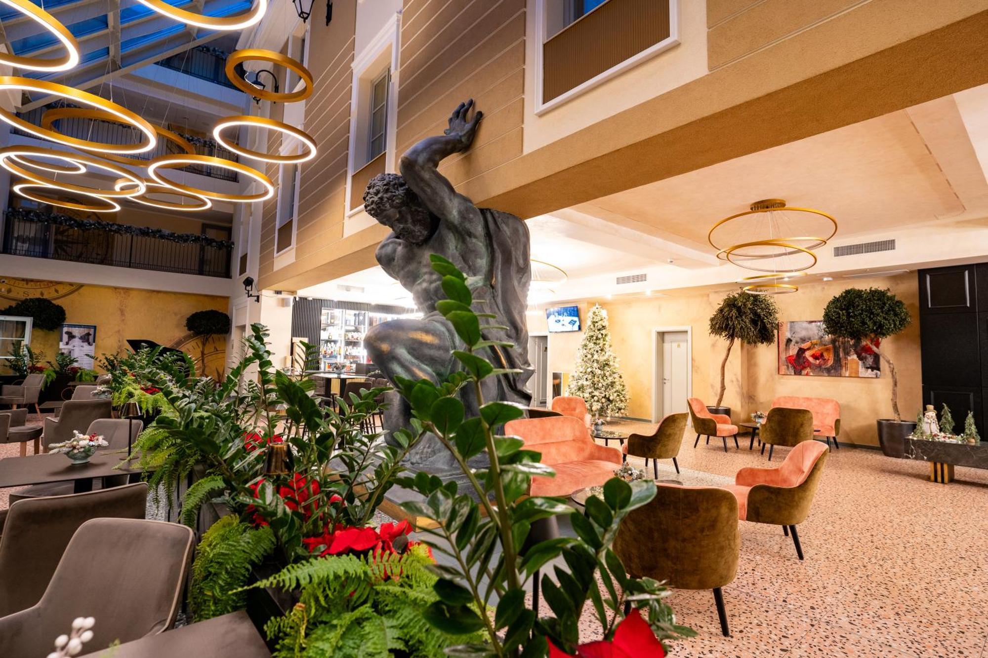 Atlas Hotel Timisoara Ngoại thất bức ảnh