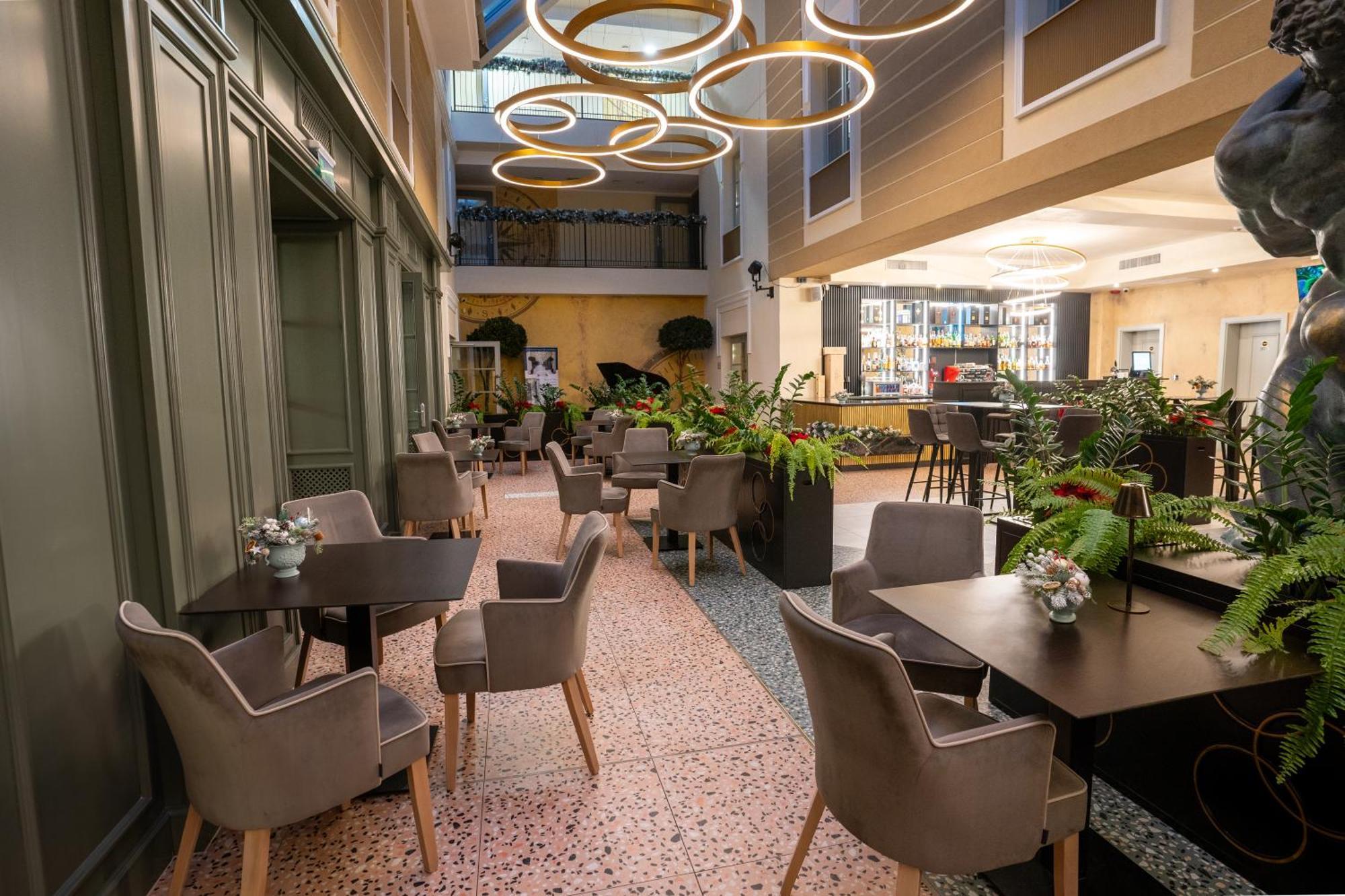 Atlas Hotel Timisoara Ngoại thất bức ảnh